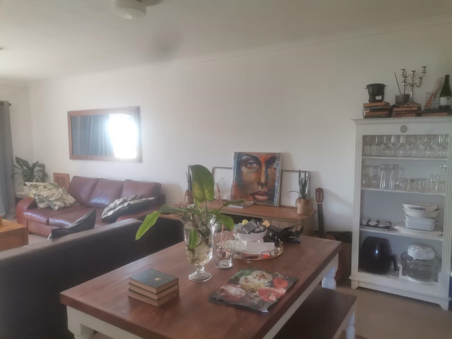 To Let 3 Bedroom Property for Rent in Loevenstein Western Cape